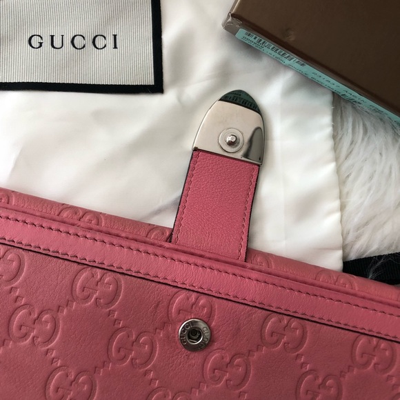 Gucci Guccissima Embossed Wallet - Picture 8 of 8